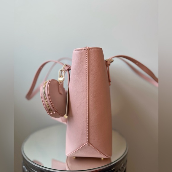 NWT!! Anne Klein Tote Purse in this Rose Color. Comes with additional wallet’s. - Picture 3 of 9